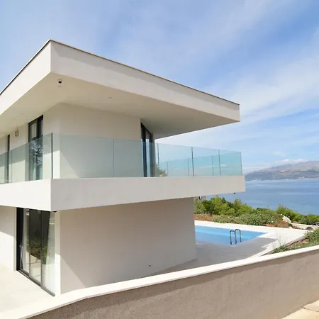 Brac Villa *