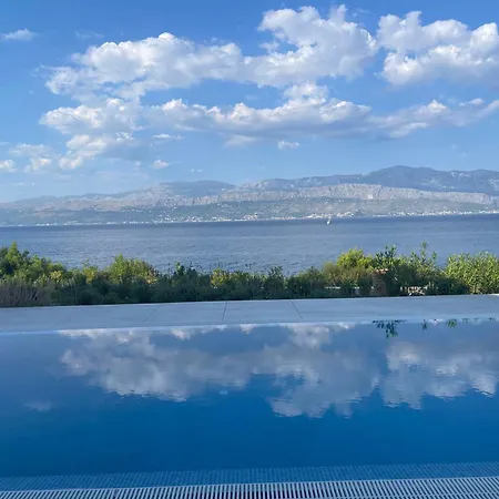 Brac Villa *